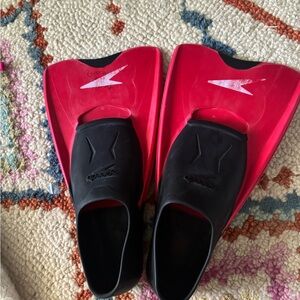 speedo short blade fins